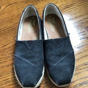 Black espadrilles TOMS